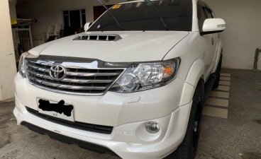 Selling Pearlwhite Toyota Fortuner 2015 in Manila