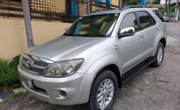 Selling Silver Toyota Fortuner 2007 at 97000 km 