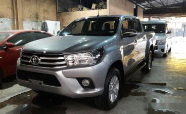 Selling Silver Toyota Hilux 2016 Manual Diesel