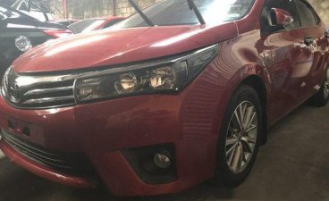 Sell Red 2017 Toyota Corolla Altis at 8800 km 