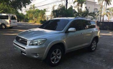 Silver Toyota Rav4 2006 at 70000 km for sale
