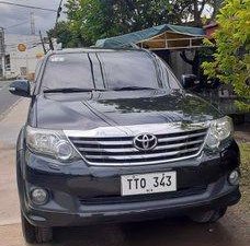 Black Toyota Fortuner 2012 for sale in Santa Cruz