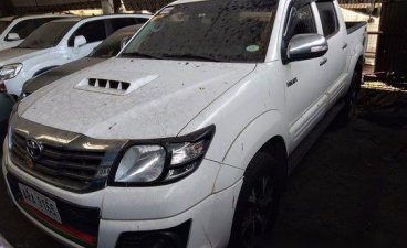 White Toyota Hilux 2015 Manual Diesel for sale 