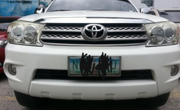 White Toyota Fortuner 2010 Automatic Gasoline for sale 