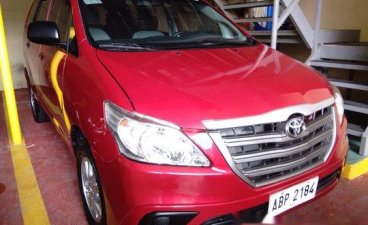 Selling Red Toyota Innova 2016 Automatic Diesel at 42186 km 