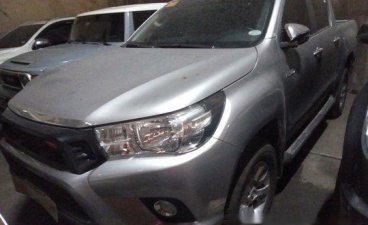Selling Silver Toyota Hilux 2018 Automatic Diesel at 12000 km 
