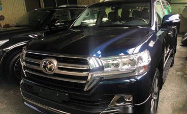Selling Blue Toyota Land Cruiser 2019 in Manila 