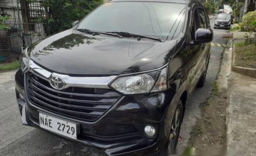 Selling Black Toyota Avanza 2017 at 23000 km 