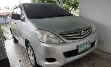Toyota Innova 2010 for sale in Tanauan