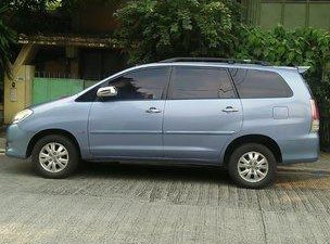 Sell Blue 2012 Toyota Innova Automatic Diesel at 6000 km 