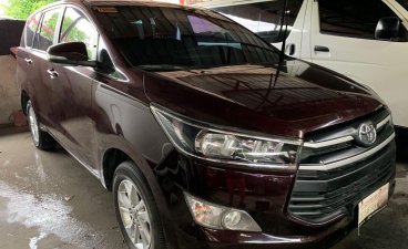 Selling Red Toyota Innova 2016 