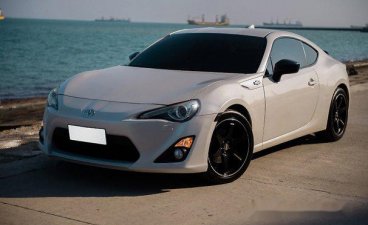 Toyota 86 2013 at 34000 km for sale