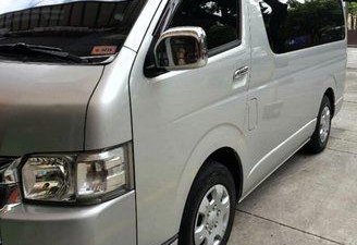 Selling 2014 Toyota Hiace at 28000 km