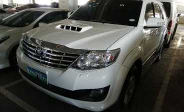 Selling White Toyota Fortuner 2013 Manual Diesel 