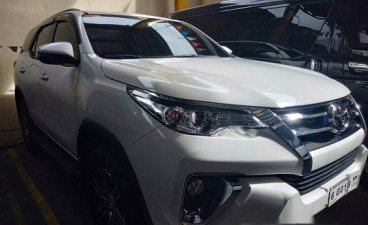 Selling White Toyota Fortuner 2018 in Quezon City