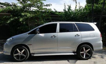 Silver Toyota Innova 2009 at 121000 km for sale 