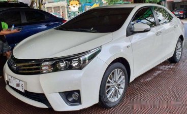 White Toyota Corolla altis 2016 Automatic Gasoline for sale