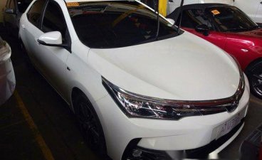 Sell White 2018 Toyota Corolla altis in Quezon City