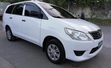White Toyota Innova 2013 for sale in Talisay
