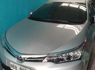 Selling Silver Toyota Corolla Altis 2018 Automatic Gasoline 