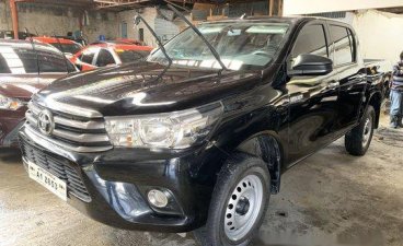 Selling Black Toyota Hilux 2018 Manual Diesel 