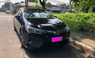 Sell Black 2017 Toyota Corolla Altis at 28000 km 