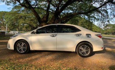 Pearl White Toyota Corolla Altis 2014 for sale in Angeles