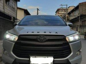 Selling Silver  Toyota Innova 2017 in Quezon City