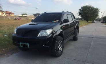 Sell Black 2011 Toyota Hilux in Angeles