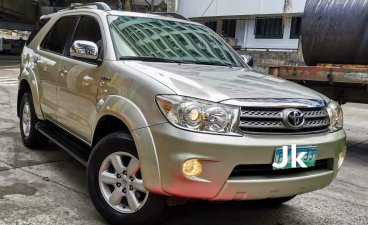 Selling Toyota Fortuner 2010 in Manila