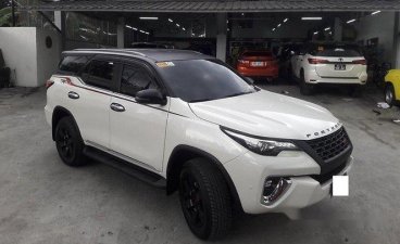 Selling White Toyota Fortuner 2016 Automatic Diesel 