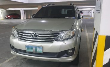 Pearlwhite Toyota Fortuner 2012 for sale in Mandaluyong City