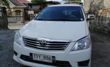 White Toyota Innova 2012 for sale in Manila