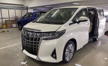 Selling Toyota Alphard 2020 in Pasay