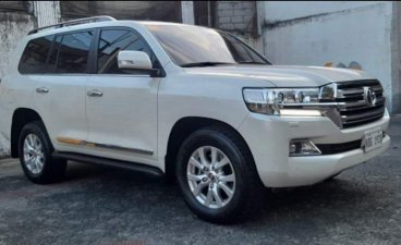 White Toyota Land Cruiser 2017 for sale in Quezon City