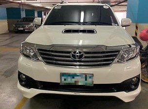 Sell White 2014 Toyota Fortuner at 80000 km