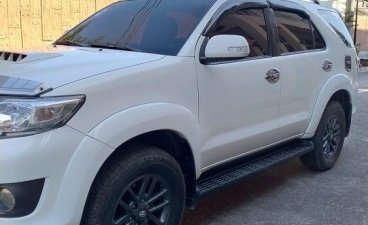 Pearl White Toyota Fortuner 2014 for sale in Quezon City 