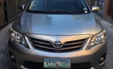 Selling Silver Toyota Corolla Altis 2012 in Pasay