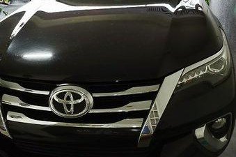 Sell Black 2017 Toyota Fortuner at 35000 km