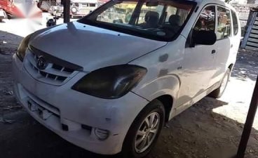 Sell Pearlwhite 2016 Toyota Avanza in Taguig