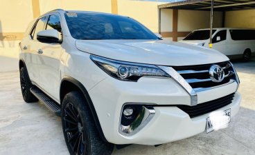 Sell White Toyota Fortuner in Las Piñas