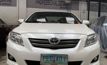 Selling Pearl White Toyota Corolla for sale in San Fernando