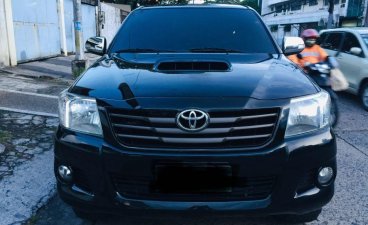 Sell Black Toyota Hilux in Caloocan