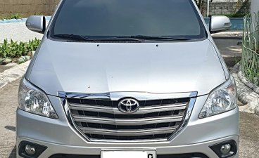 Selling Silver Toyota Innova in Manila