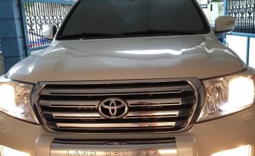 Pearl White Toyota Land Cruiser for sale in Marikina