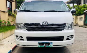 Sell White Toyota Hiace Super Grandia in Laoag