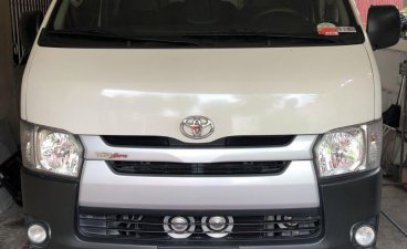 Sell White Toyota Hiace in Biñan