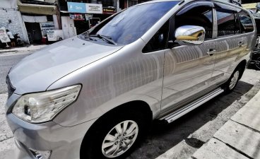 Selling White Toyota Innova for sale in Manila