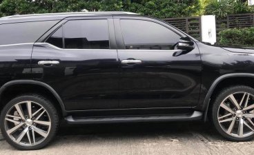 Sell Black Toyota Fortuner in Manila