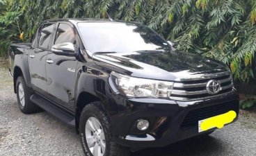 Selling Black Toyota Hilux 2016 in Batangas
